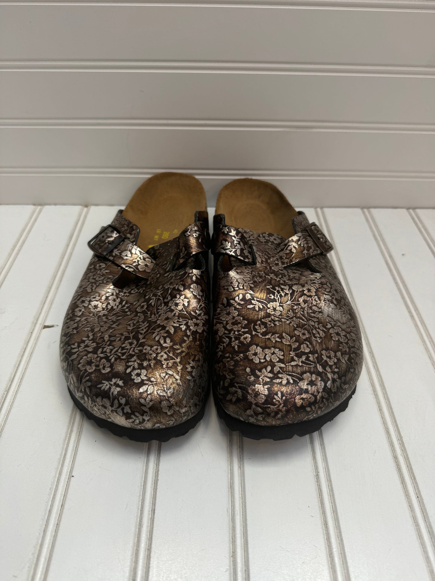 Bronze Shoes Flats Birkenstock, Size 9