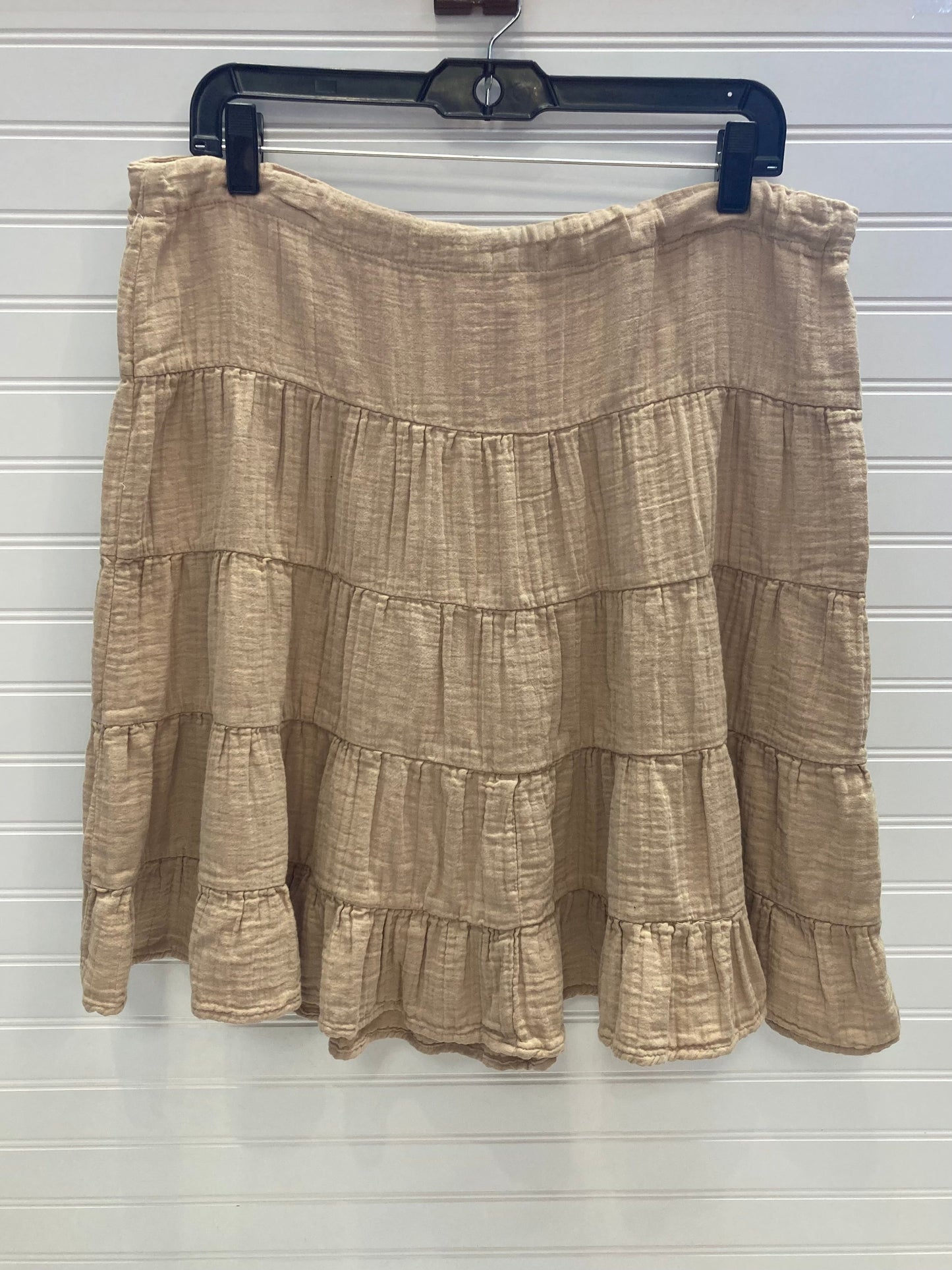 Skirt Mini & Short By Dylan In Tan, Size: M