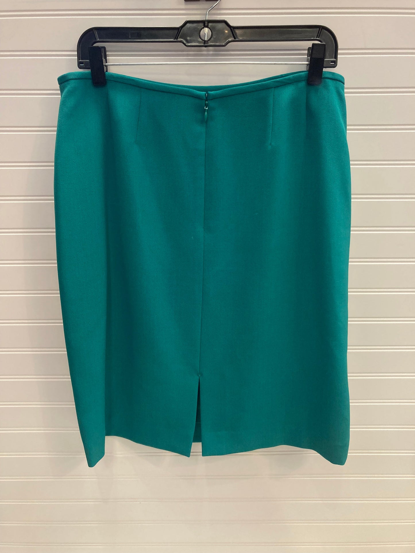 Skirt Mini & Short By Tahari By Arthur Levine In Green, Size: 12