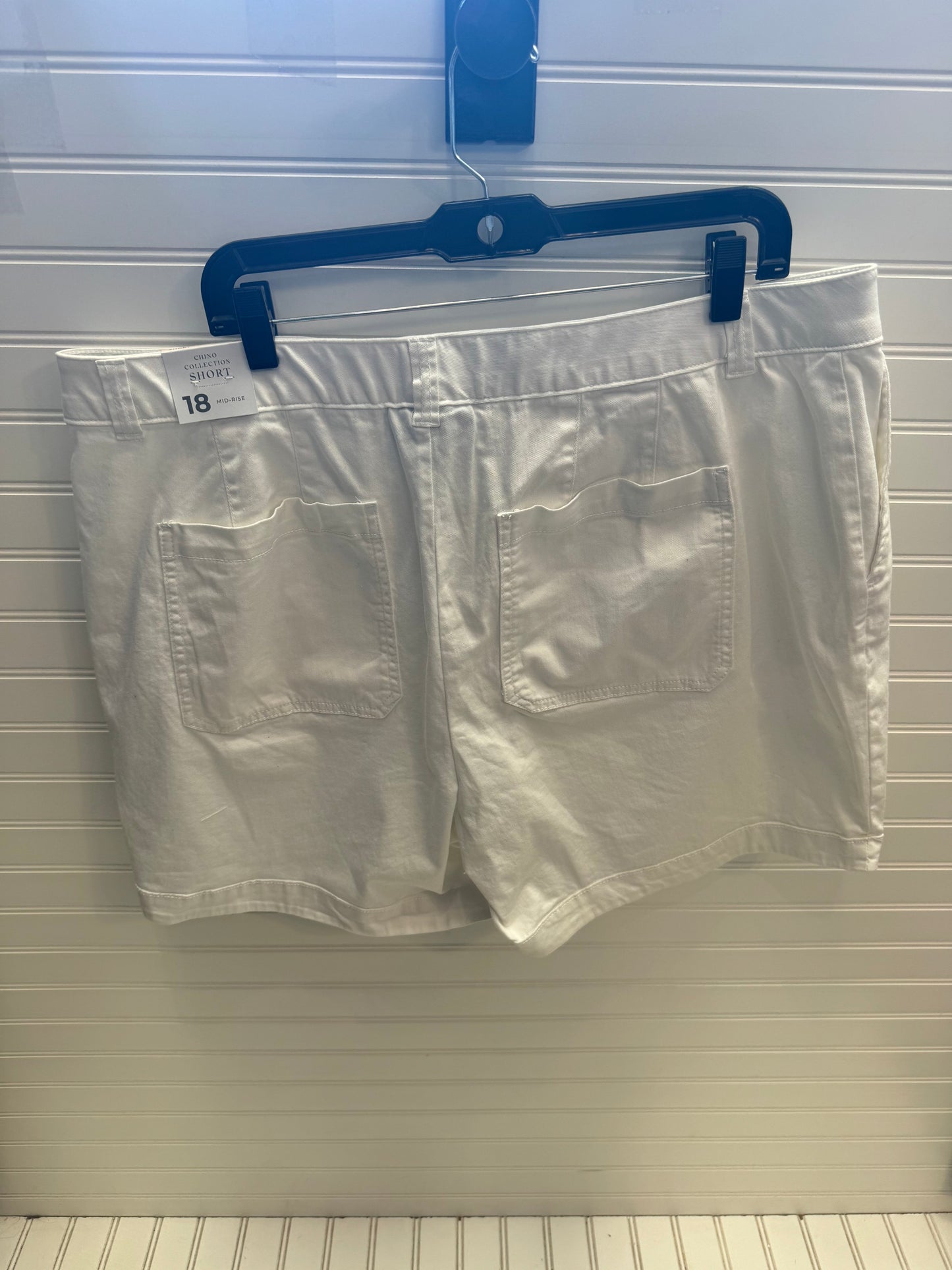 Shorts By Lane Bryant In White, Size: 18