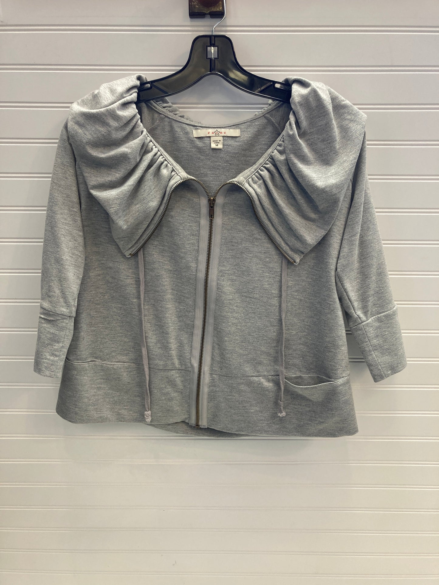 Sweatshirt Collar By Fever In Grey, Size: M