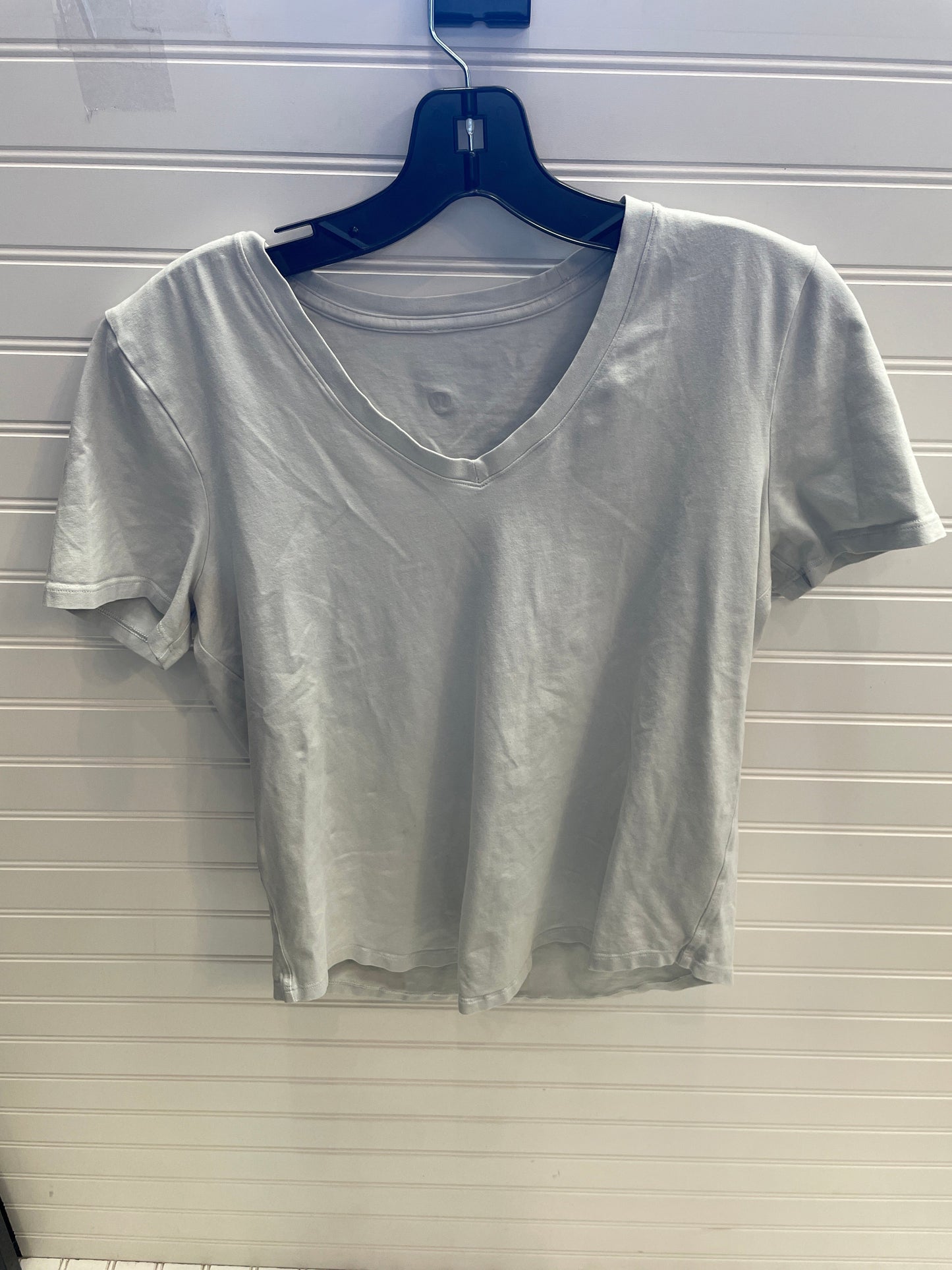 Athletic Top Short Sleeve By Lululemon In Grey, Size: 4