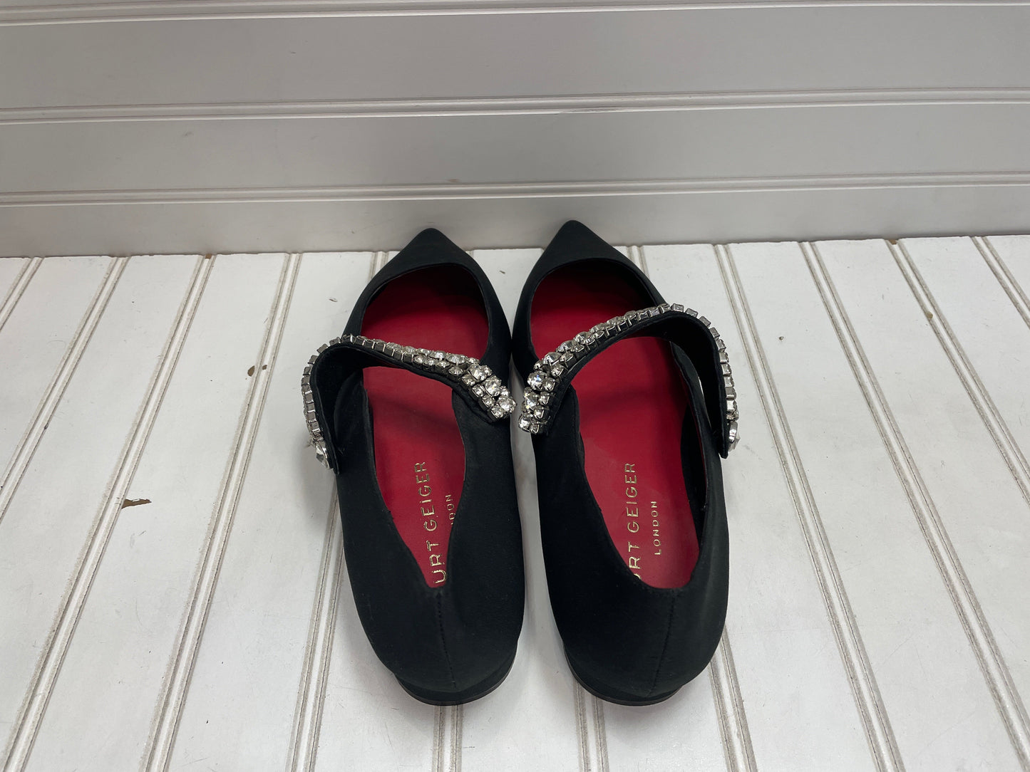 Shoes Flats By Kurt Geiger In Black & Red, Size: 9