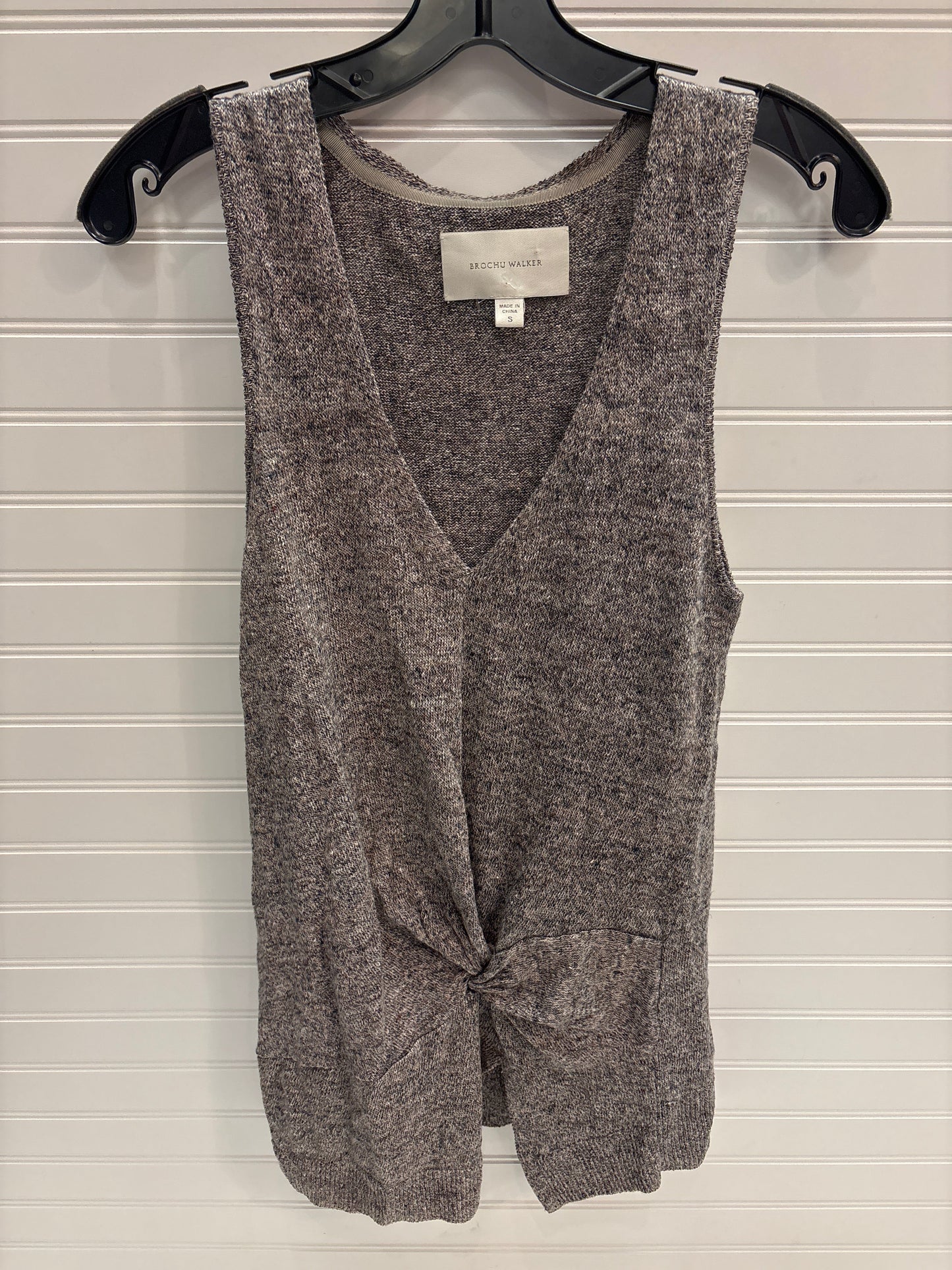 Top Sleeveless By Brochu Walker In Grey, Size: S