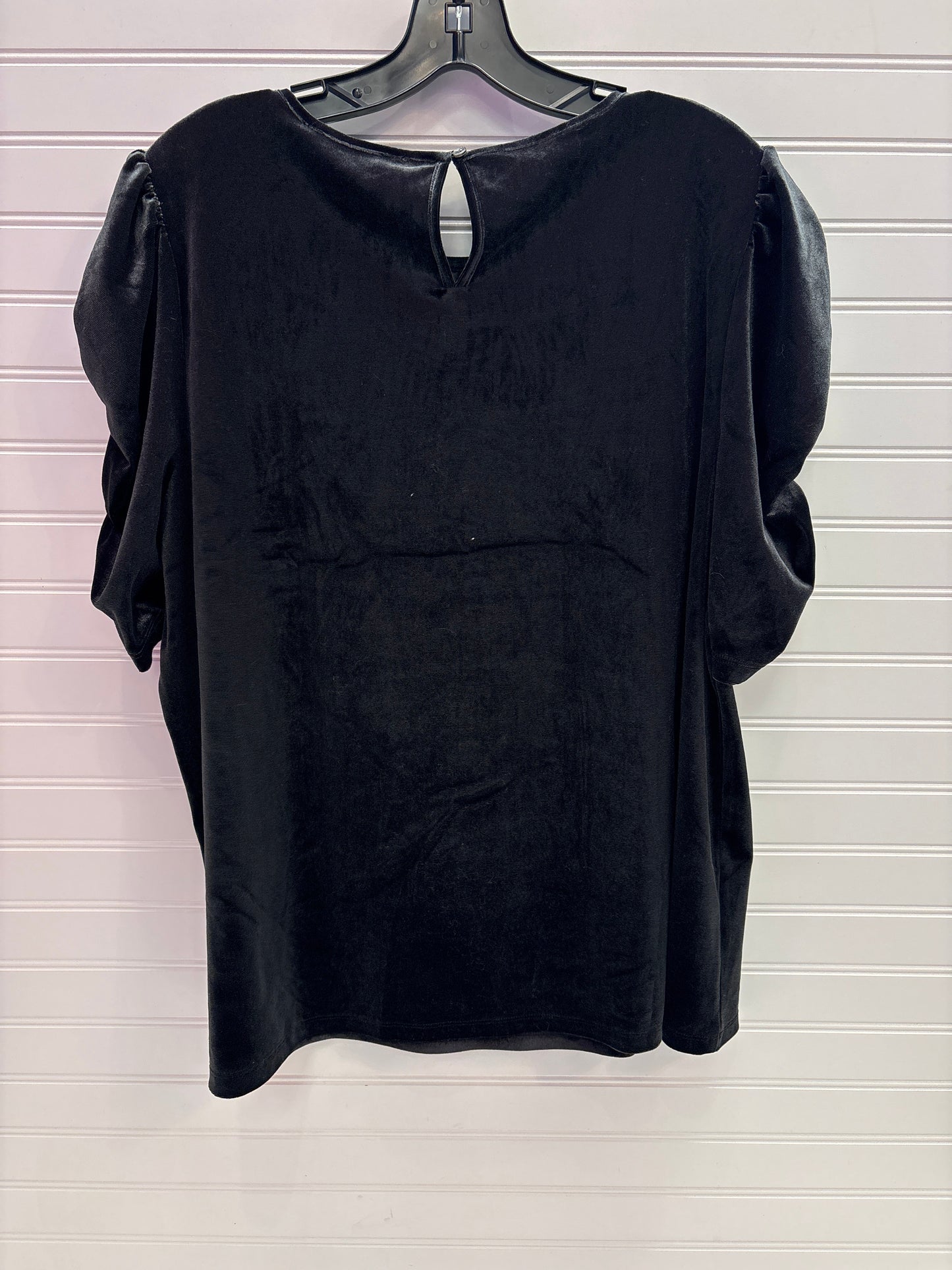 Top Short Sleeve By Loft In Black, Size: Xl