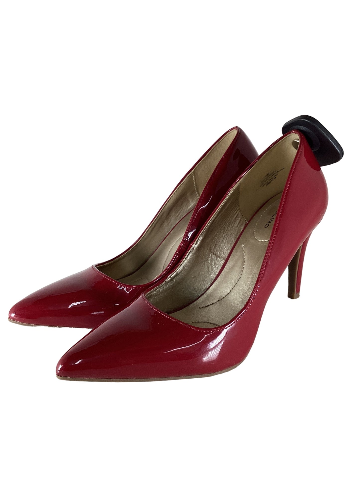Red Shoes Heels Stiletto Bandolino, Size 6