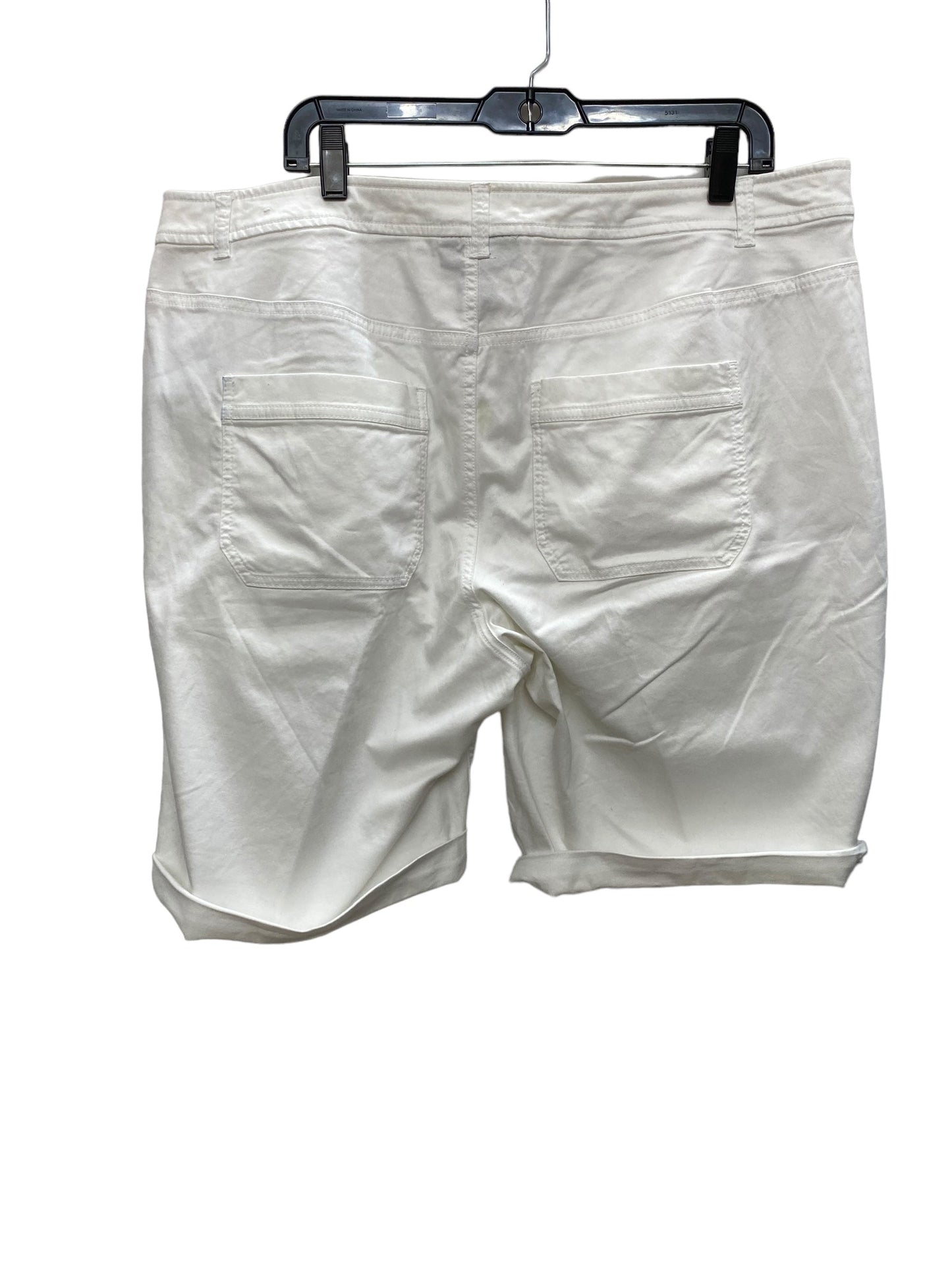 White Shorts Lane Bryant, Size 1x