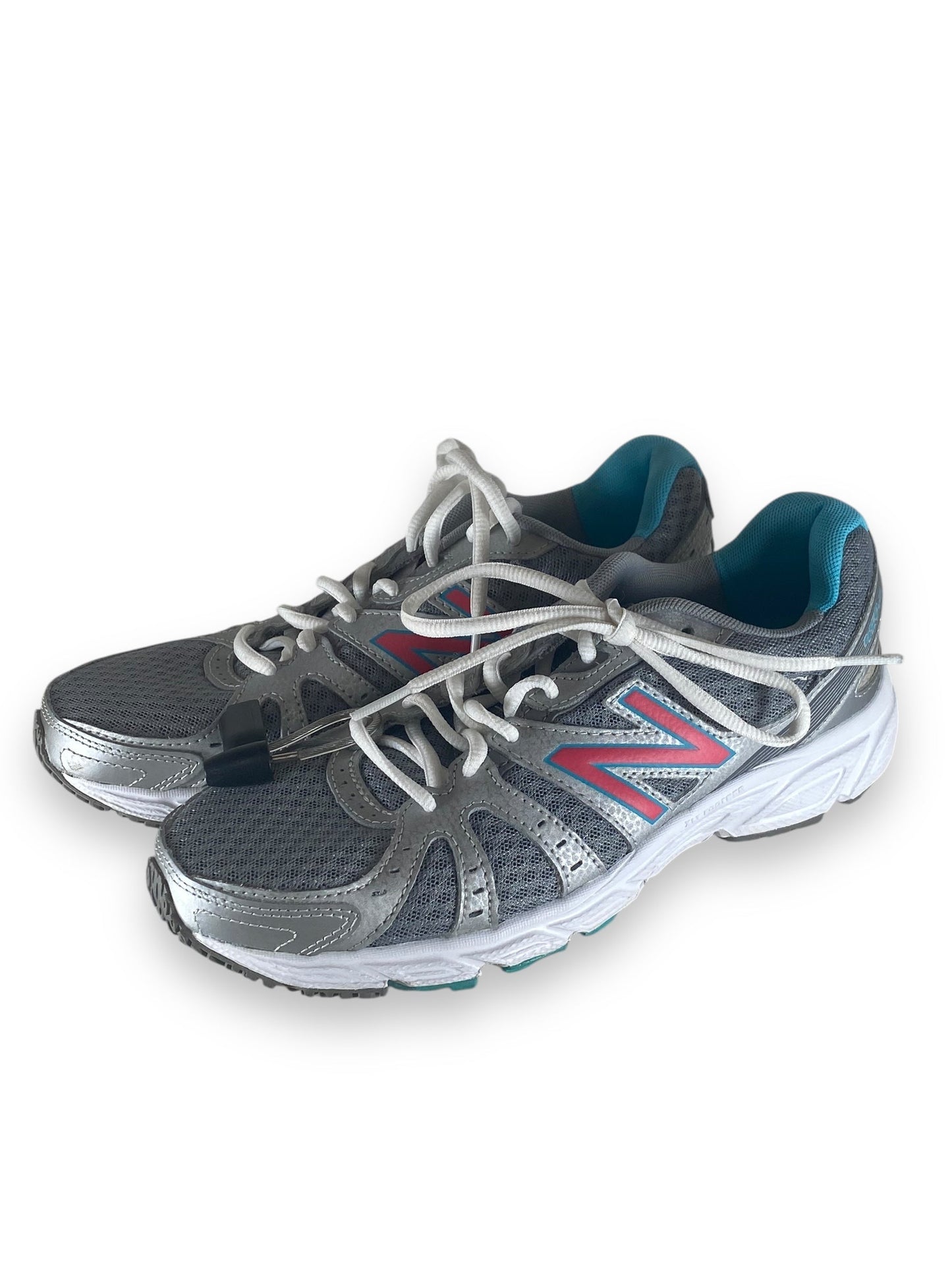 Shoes Sneakers By New Balance In Grey, Size: 7.5