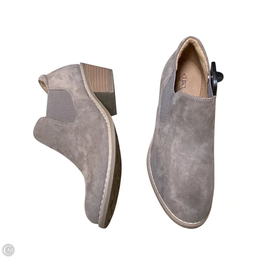 Boots Ankle Heels By Sofft In Brown, Size: 7