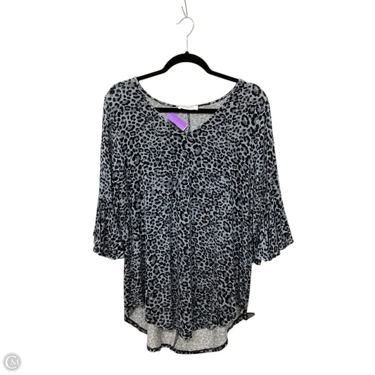 Top Short Sleeve By Zenana Outfitters In Grey, Size: Xl