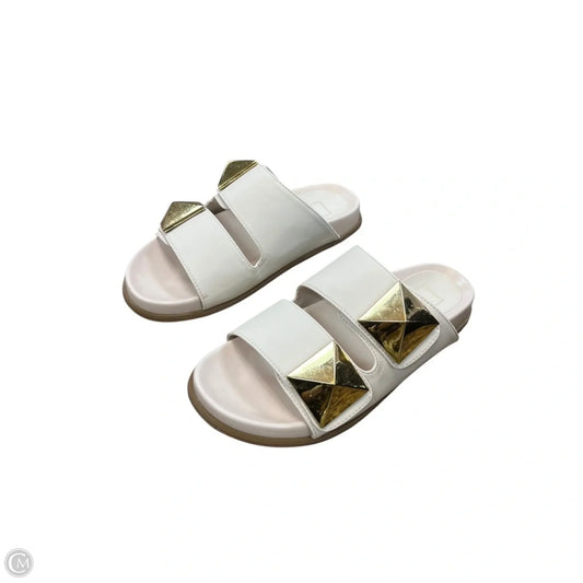 Sandals Flats By Shu Shop In Cream, Size: 6.5