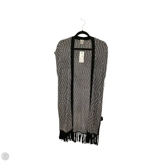 Shawl By Chicos In Black & White, Size: S