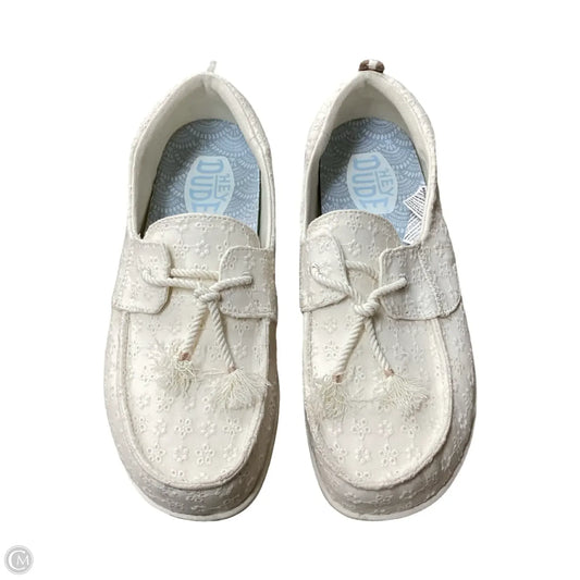 Shoes Flats By Hey Dude In White, Size: 8