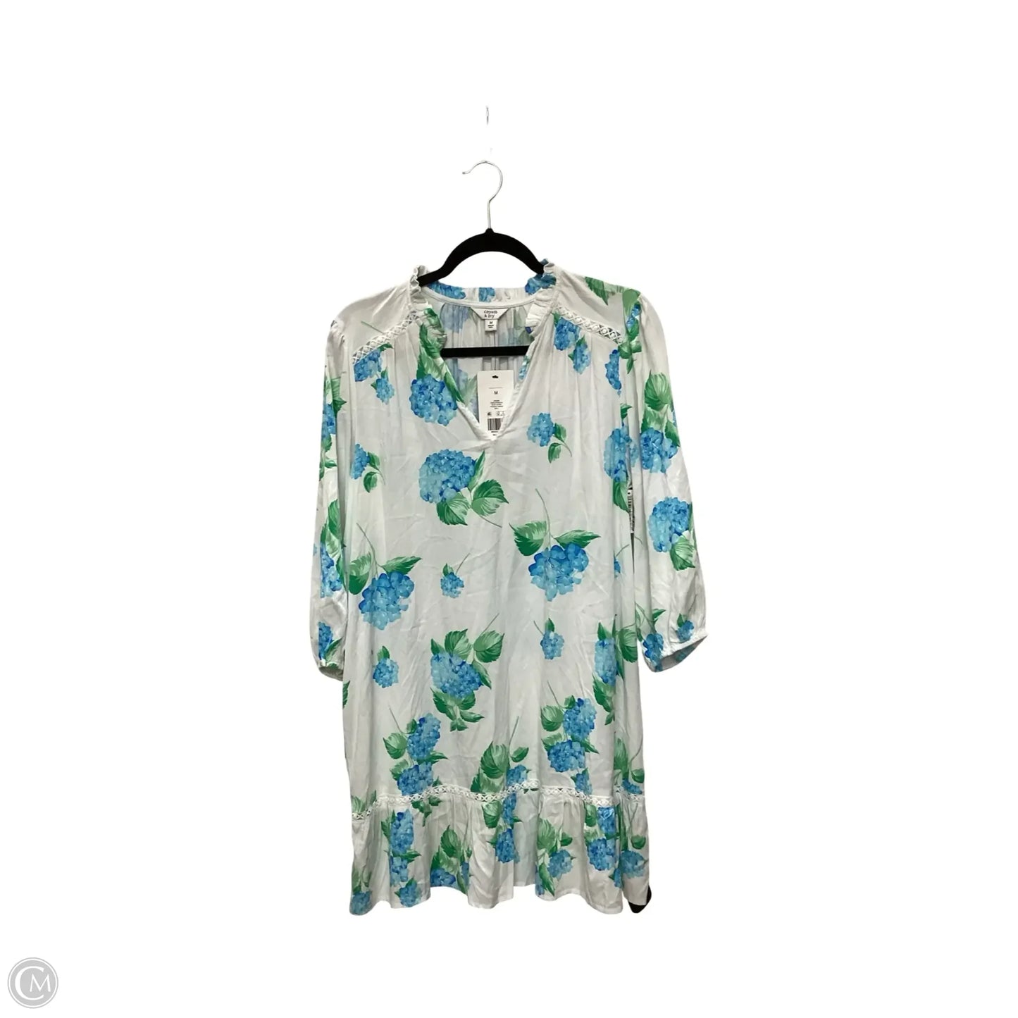 Dress Casual Short By Crown And Ivy In Floral Print, Size: M