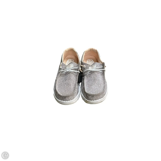 Shoes Flats By Hey Dude In Silver, Size: 6