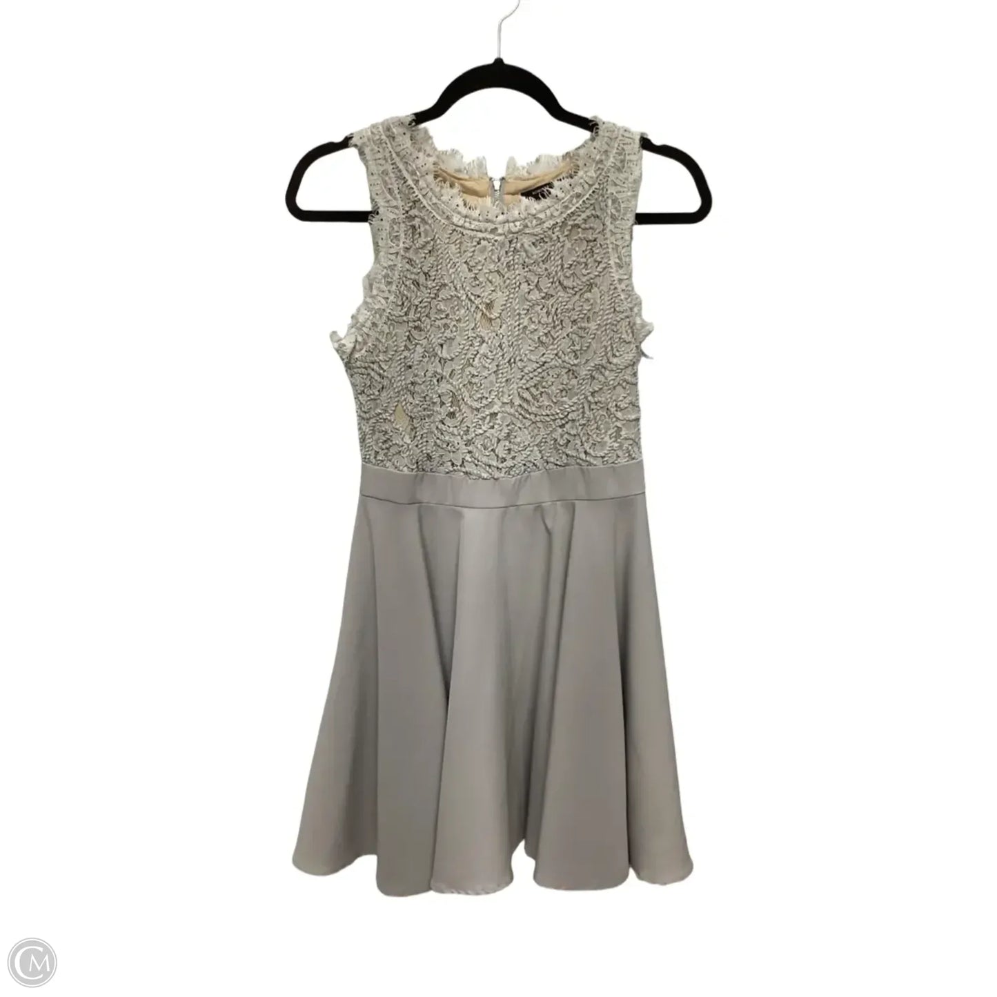 Dress Casual Short By Romeo And Juliet In Grey, Size: M