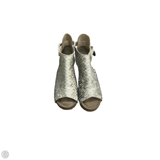 Sandals Heels Wedge By Diba In Animal Print, Size: 8