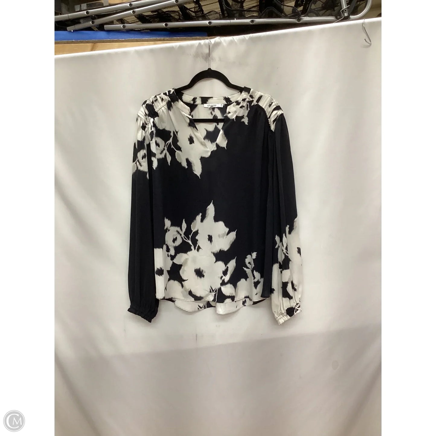 Blouse Long Sleeve By Chicos In Black, Size: Xl