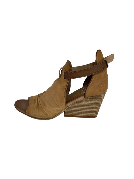 Sandals Heels Wedge By Miz Mooz In Brown, Size: 9.5