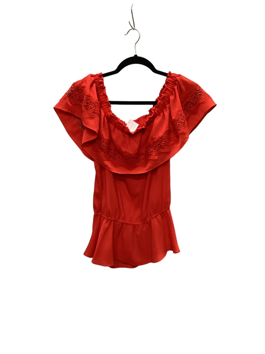 Top Short Sleeve By New York And Co In Red, Size: M