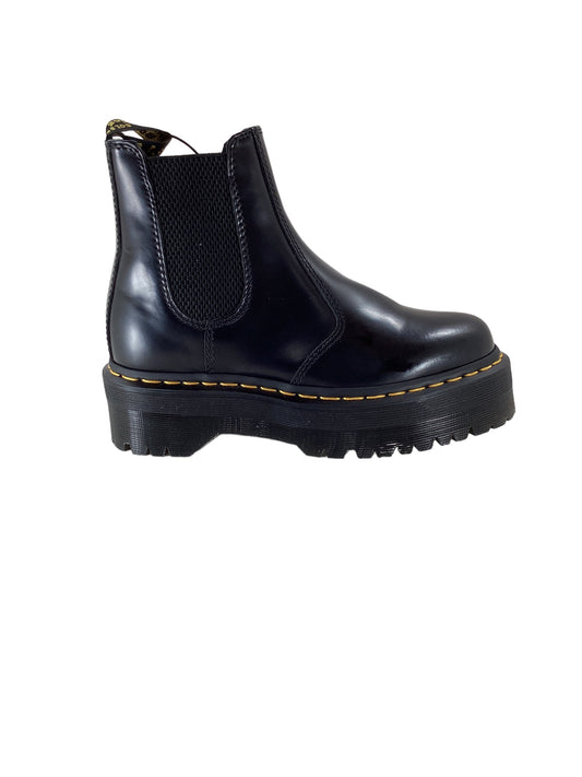 Black Boots Combat Dr Martens, Size 6