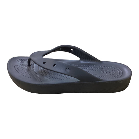 Black Sandals Flats Crocs, Size 10