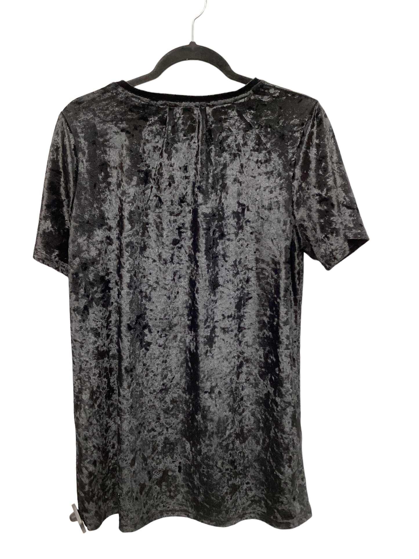 Top Short Sleeve By Pol In Black, Size: L