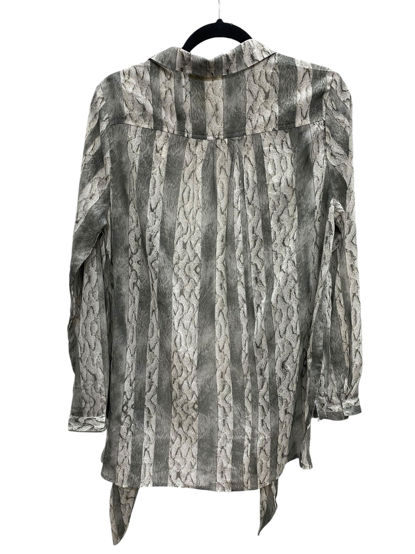 Top Long Sleeve By Entro In Grey, Size: M