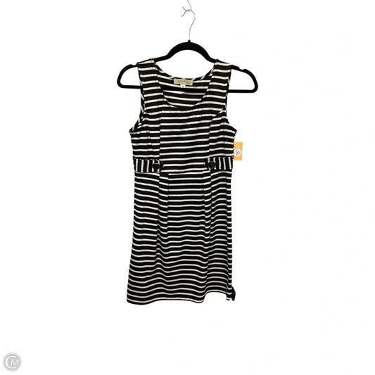 Dress Casual Short By Monteau In Striped Pattern, Size: M