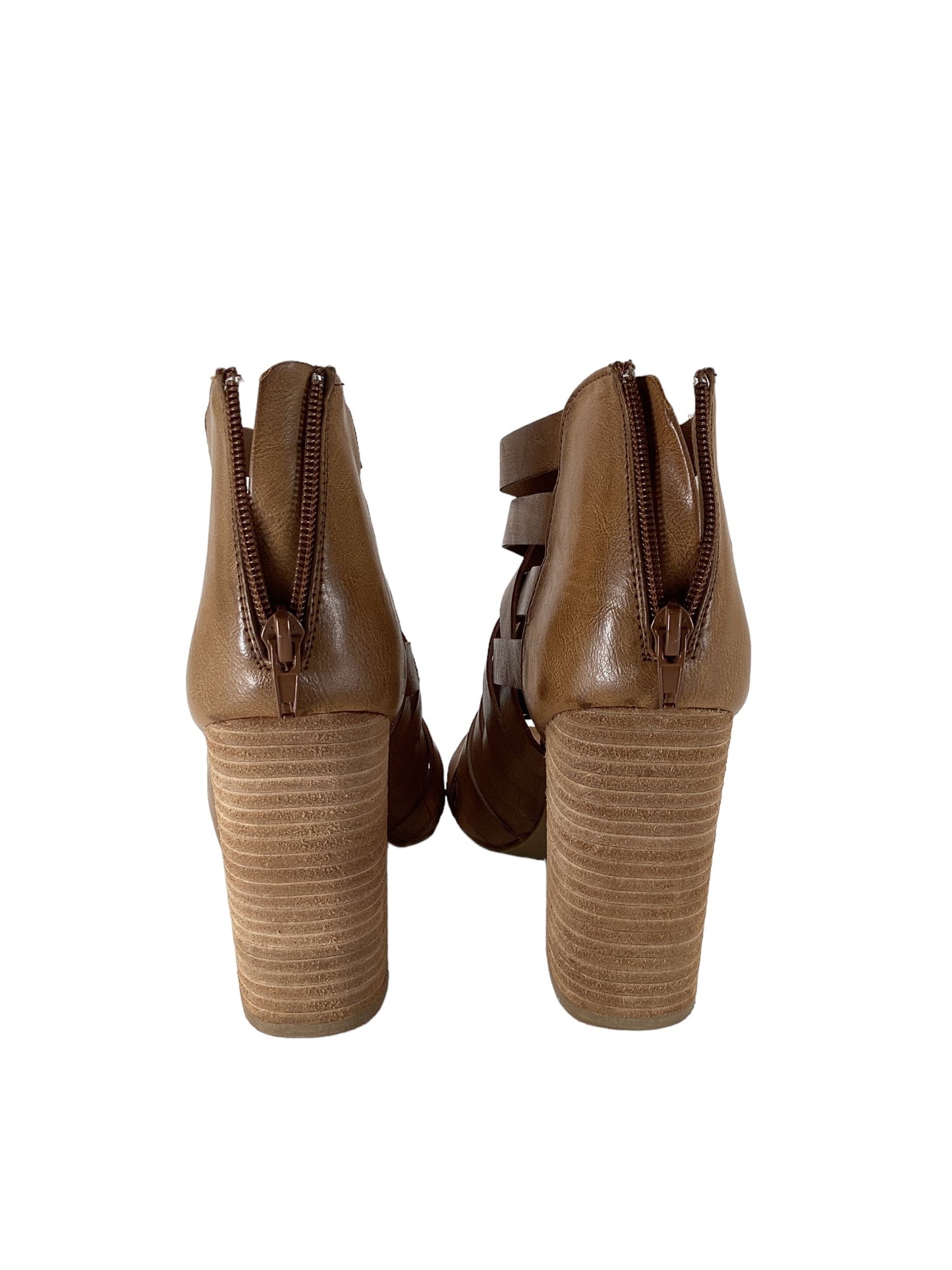 Tan Sandals Heels Block Cme, Size 9