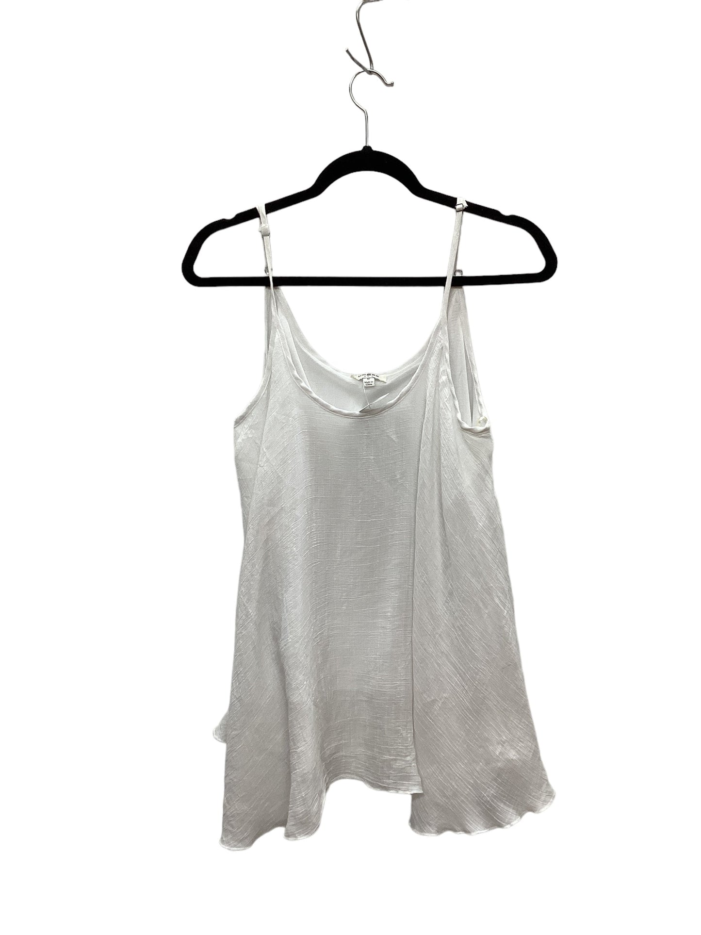 White Top Sleeveless Umgee, Size M