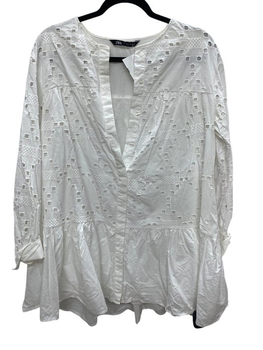 Top Long Sleeve By Zara In White, Size: S