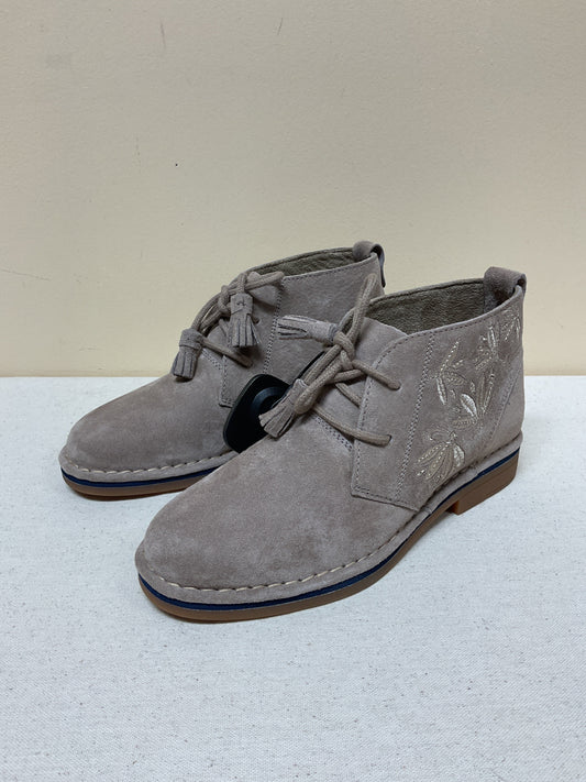 Boots Ankle Flats By Hush Puppies In Tan, Size:5.5