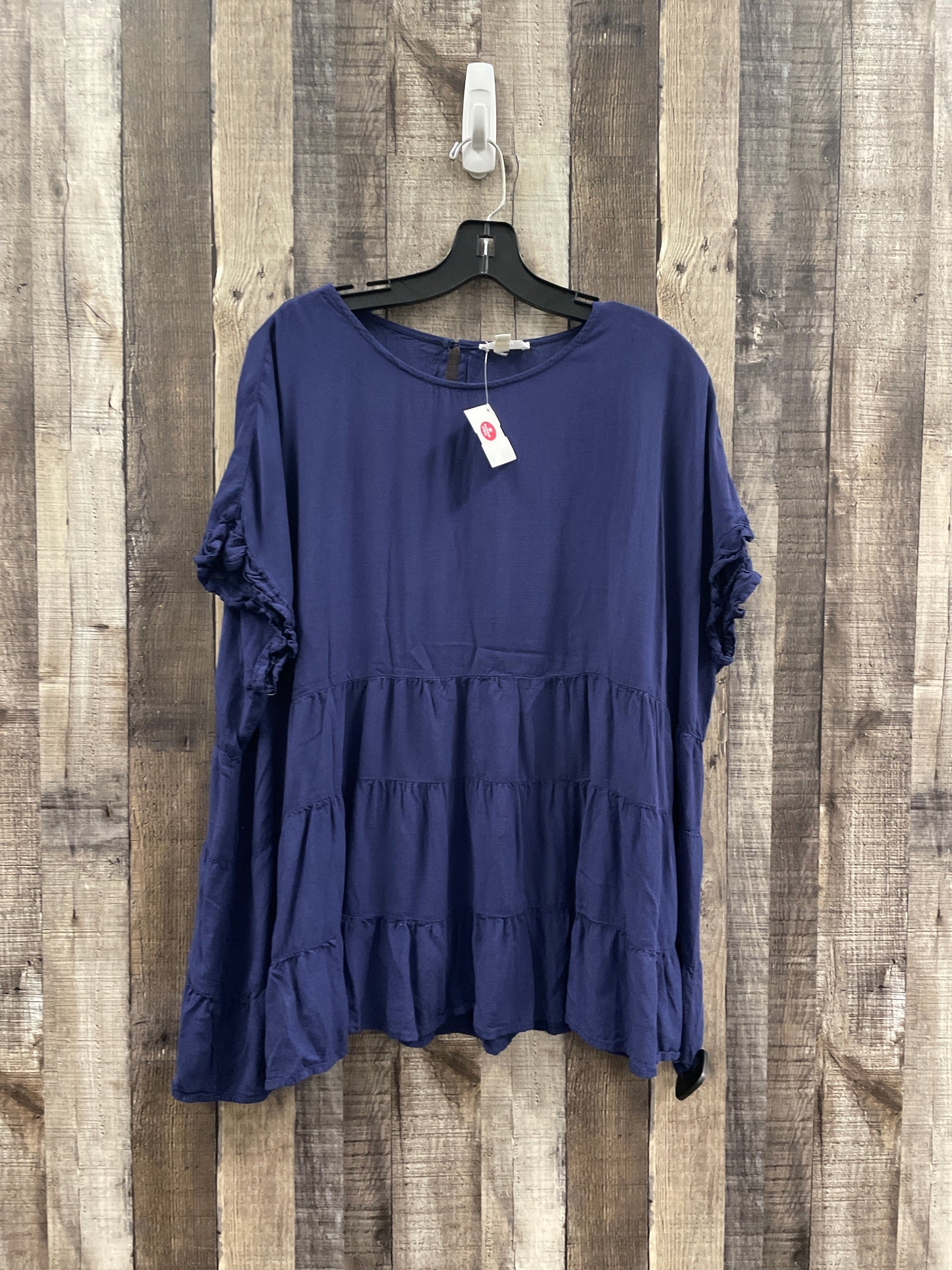 Top Short Sleeve By Chicsoul In Navy, Size: 2x