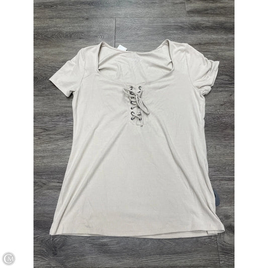 Top Short Sleeve By Torrid In Tan, Size: Xl
