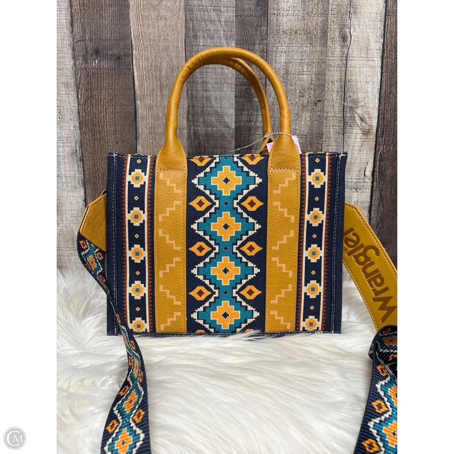 Crossbody By Wrangler, Size: Medium