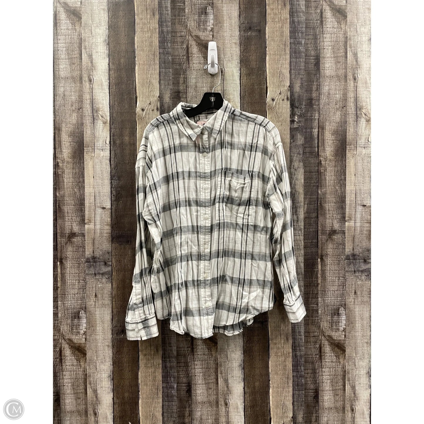 Top Long Sleeve By So In Plaid Pattern, Size: M