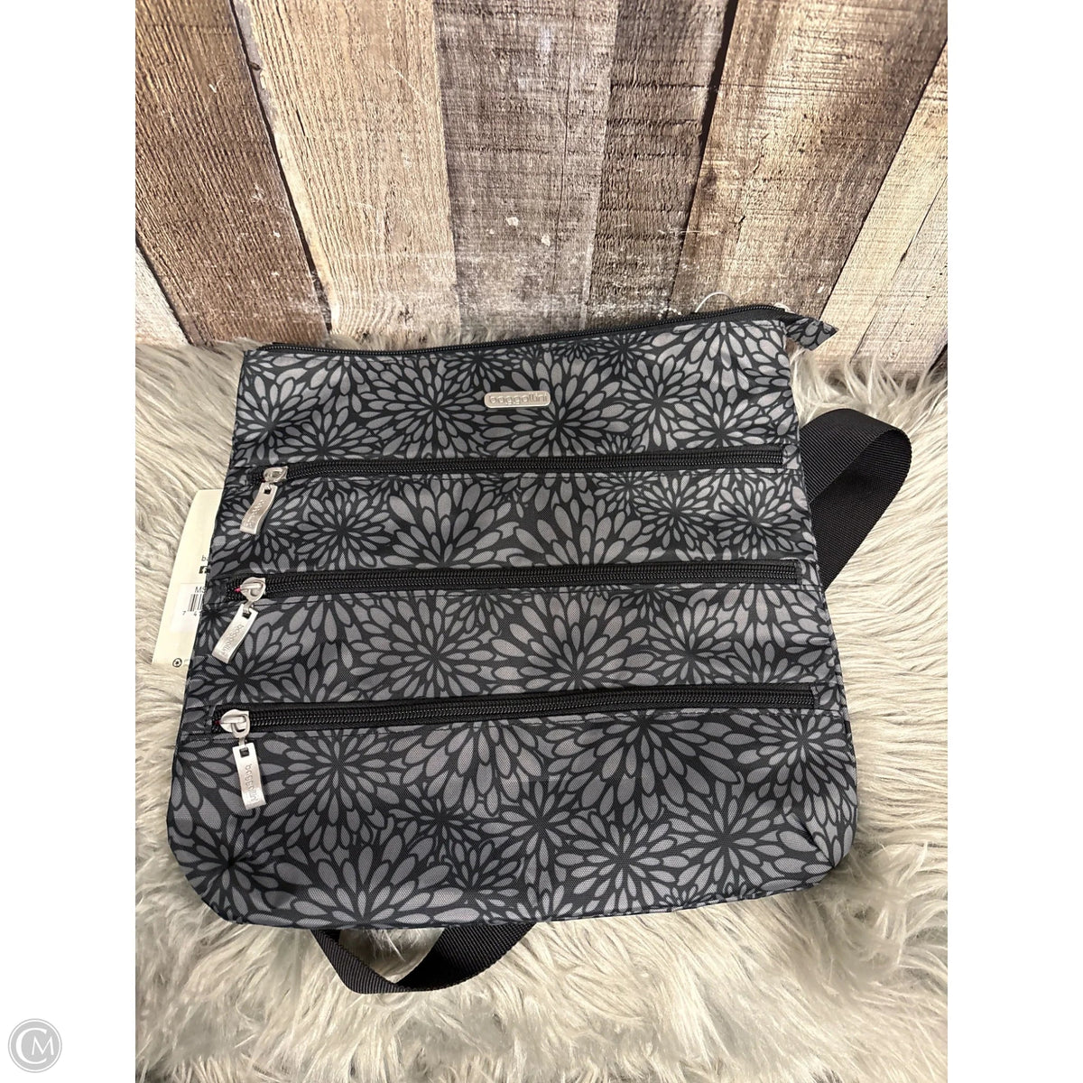 Crossbody By Baggallini, Size: Large
