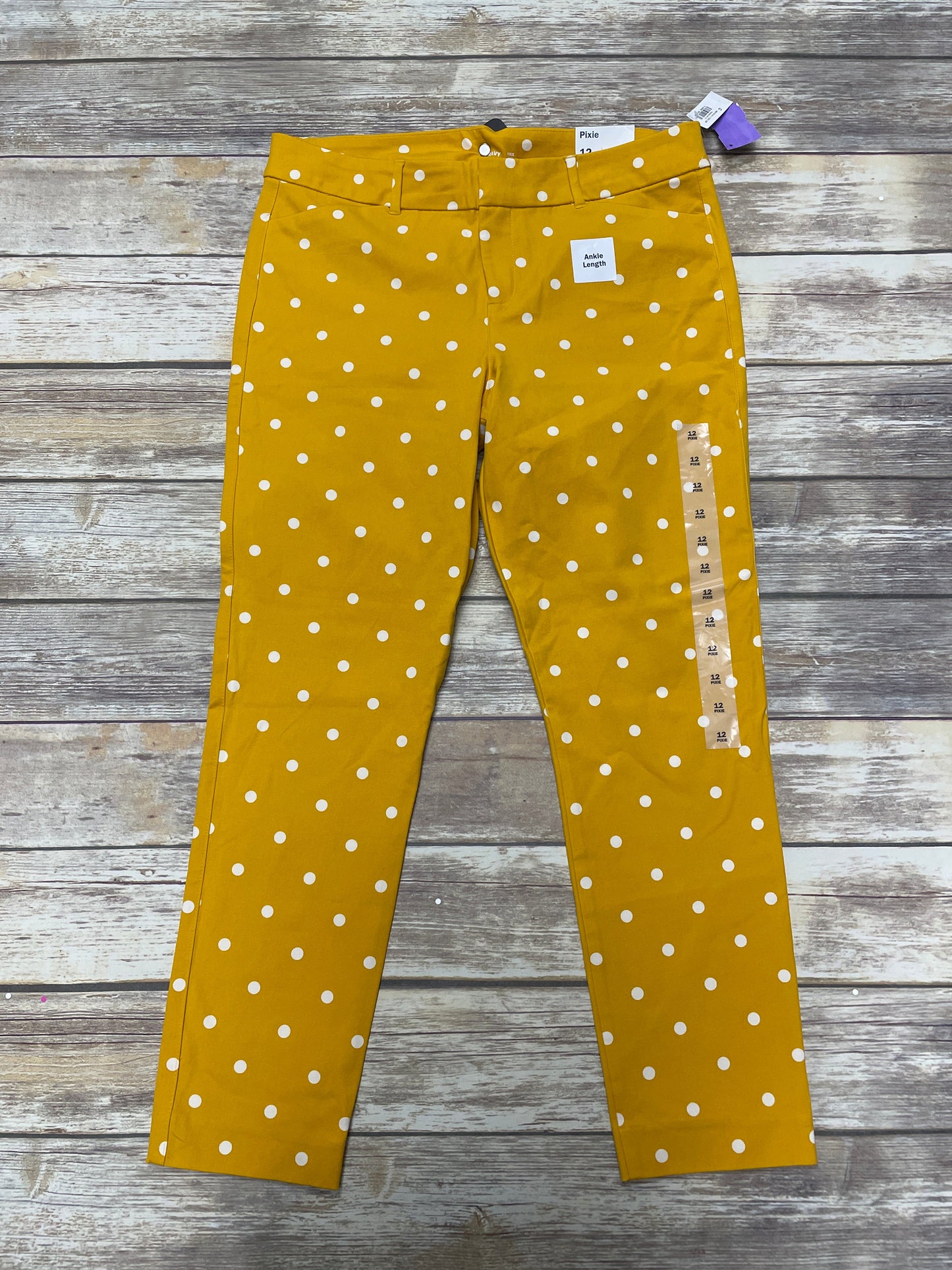 Pants Cropped By Old Navy  Size: 12