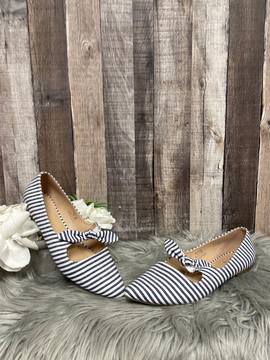 Striped Pattern Shoes Flats Clothes Mentor, Size 10