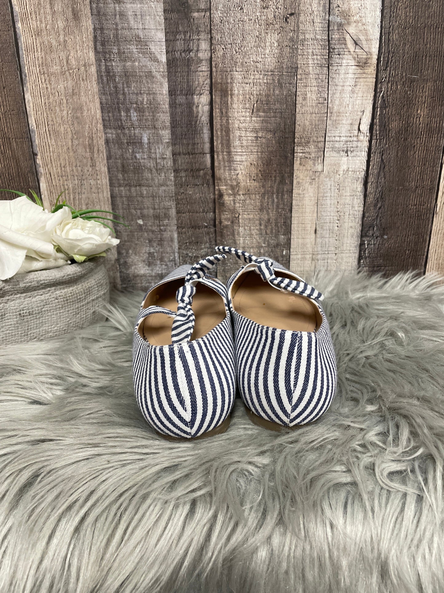 Striped Pattern Shoes Flats Clothes Mentor, Size 10
