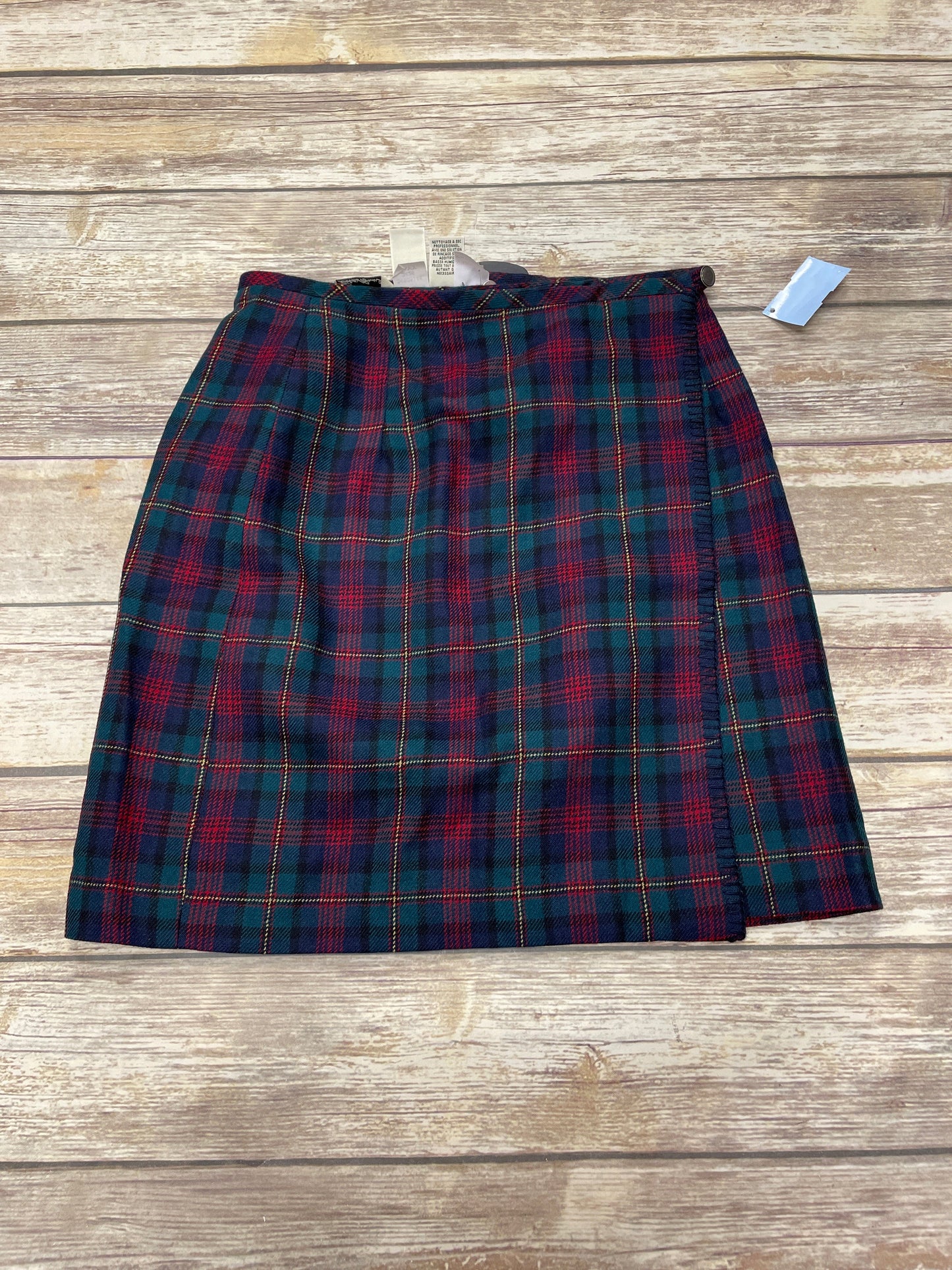 Skirt Mini & Short By Eddie Bauer In Plaid Pattern, Size: 6