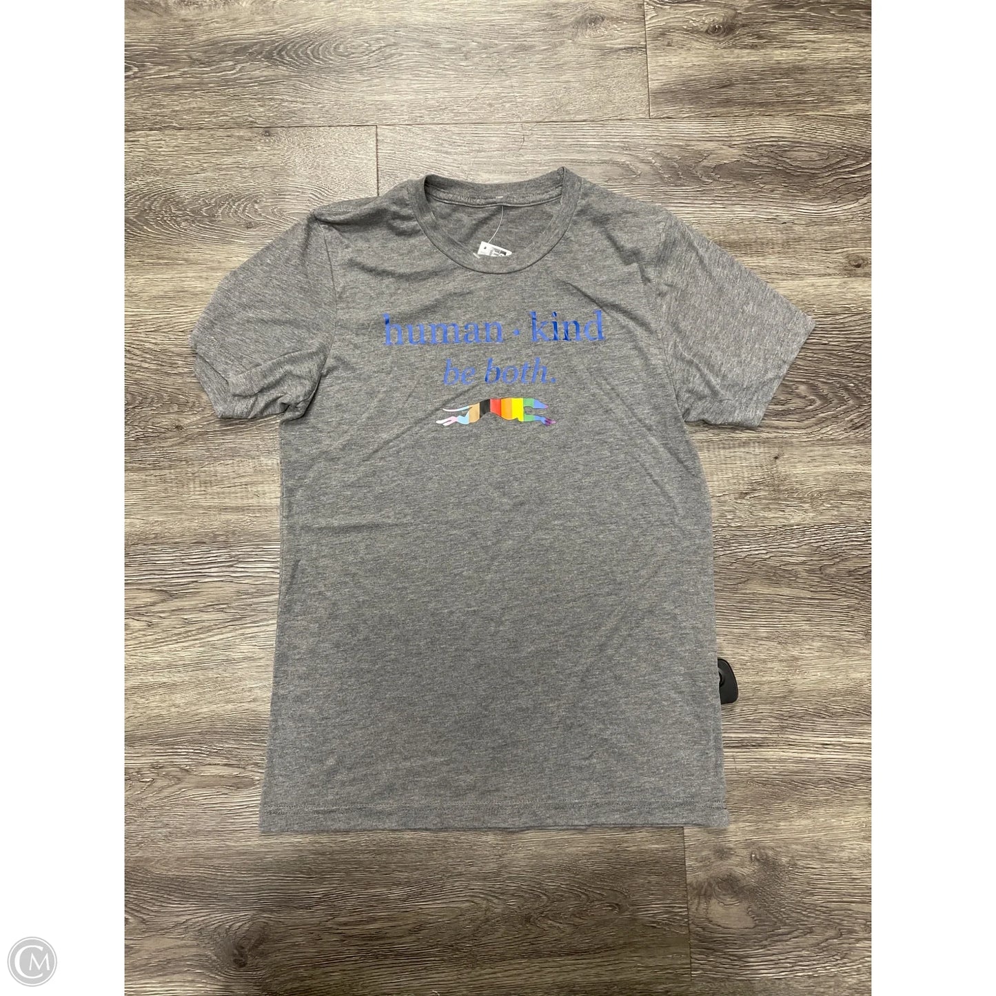 Top Short Sleeve By Cme In Grey, Size: L