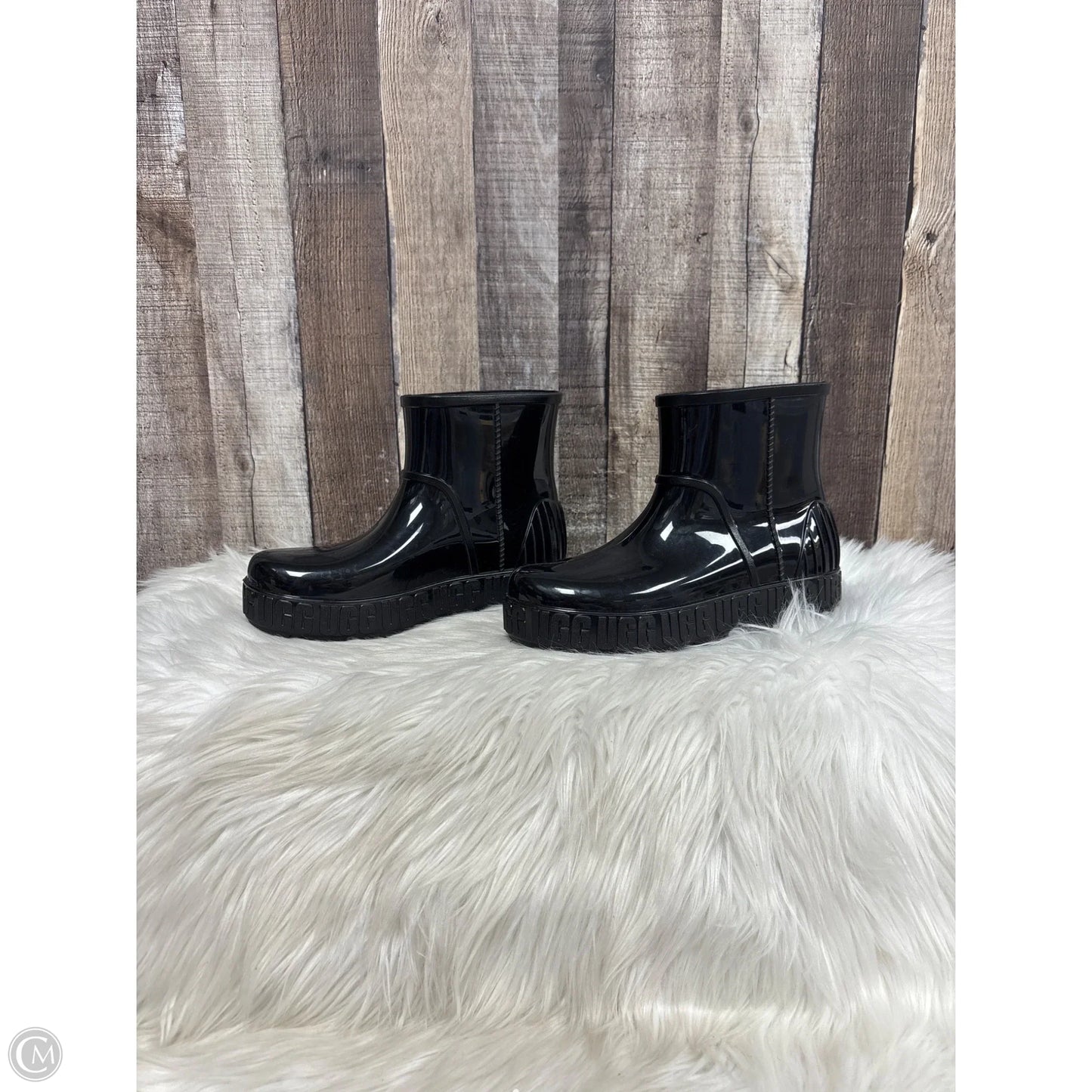 Boots Designer By Ugg In Black, Size: 7