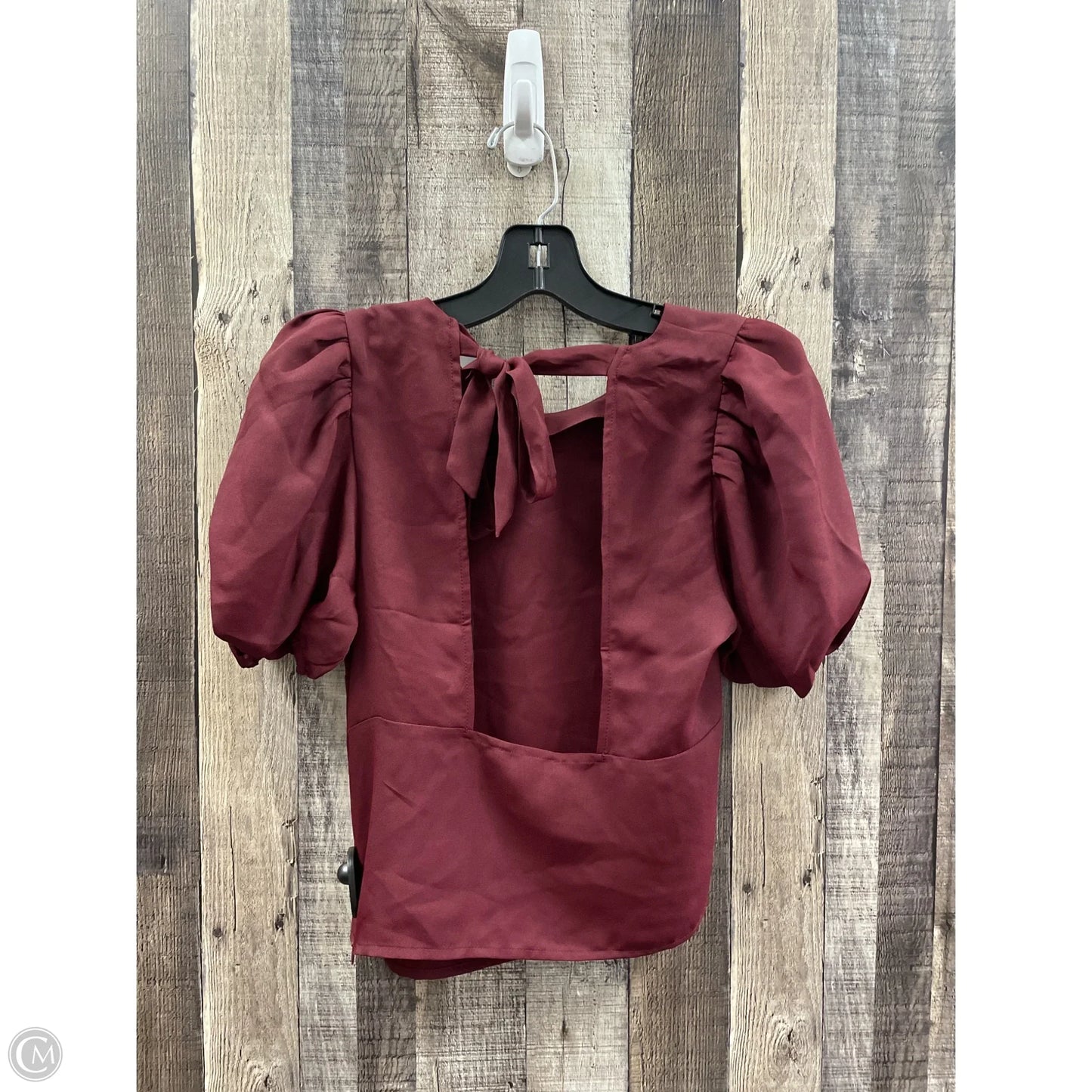Top Short Sleeve By Express In Maroon, Size: M