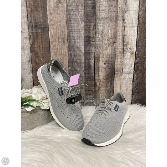 Shoes Sneakers By Cme In Grey, Size: 7