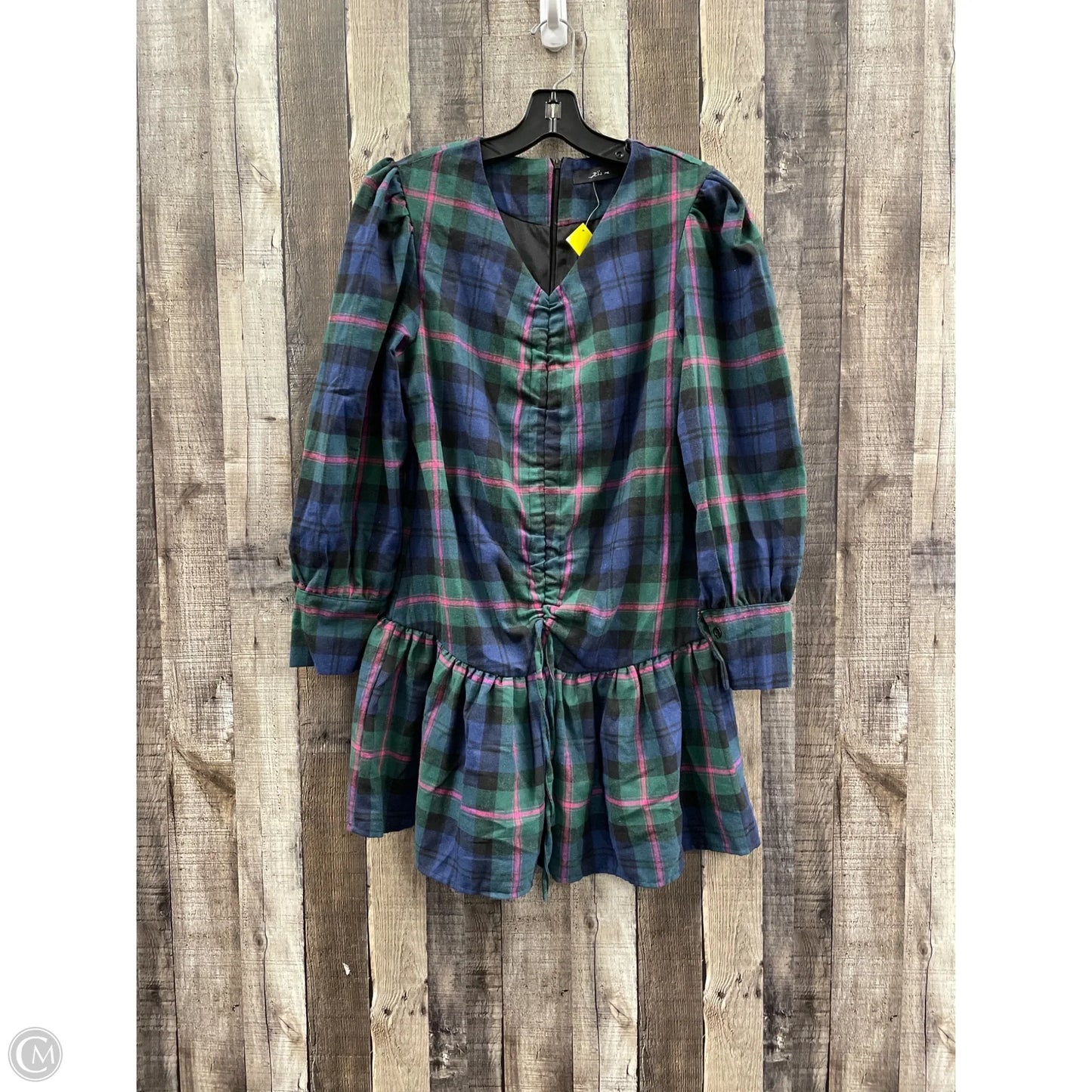 Dress Casual Short By Cmf In Plaid Pattern, Size: M