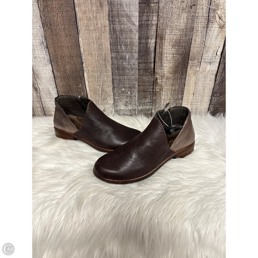 Shoes Heels Block By Naot In Brown, Size: 6