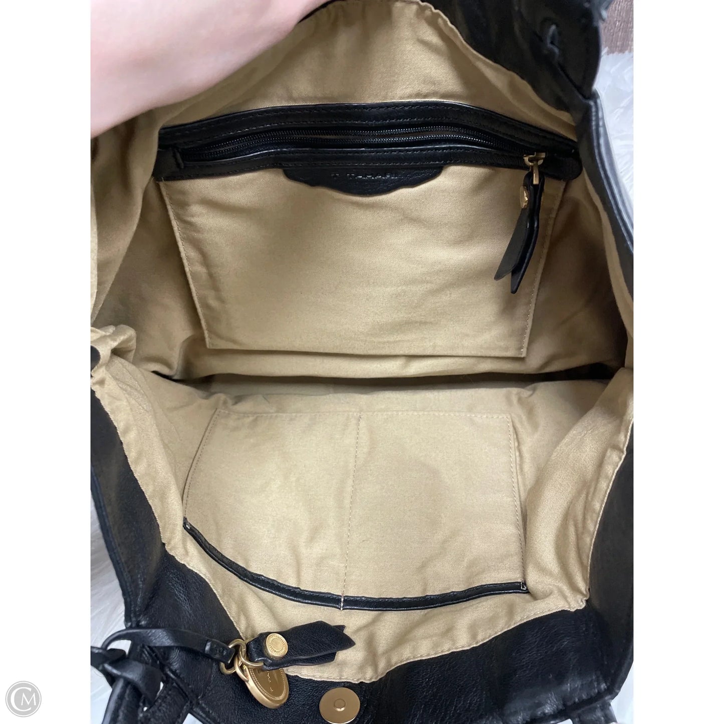 Handbag By Tahari, Size: Large