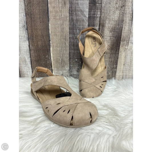 Shoes Flats By Earth Origins In Tan, Size: 7